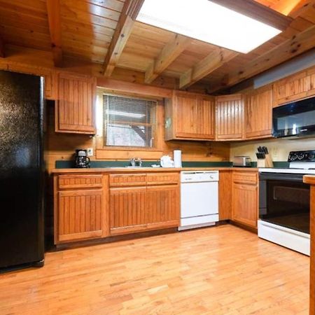 Pigeonforge Cabin Game Roomdog Friendlyhot Tub Pigeon Forge Ngoại thất bức ảnh