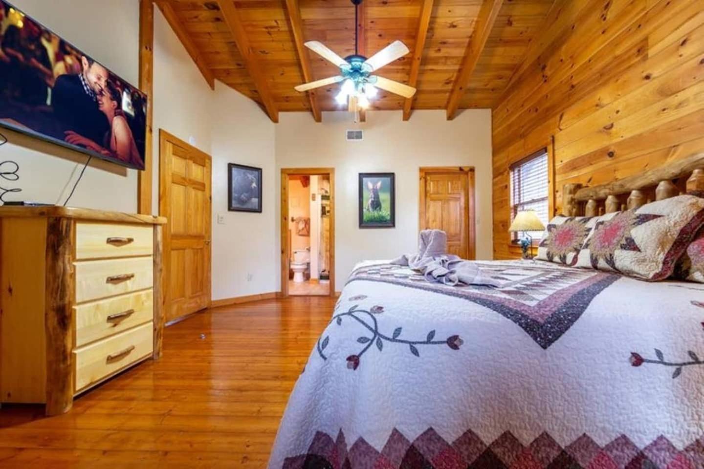 Pigeonforge Cabin Game Roomdog Friendlyhot Tub Pigeon Forge Ngoại thất bức ảnh
