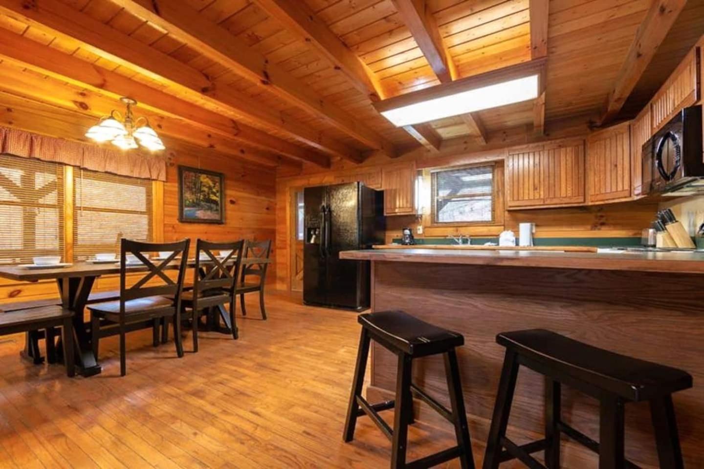Pigeonforge Cabin Game Roomdog Friendlyhot Tub Pigeon Forge Ngoại thất bức ảnh