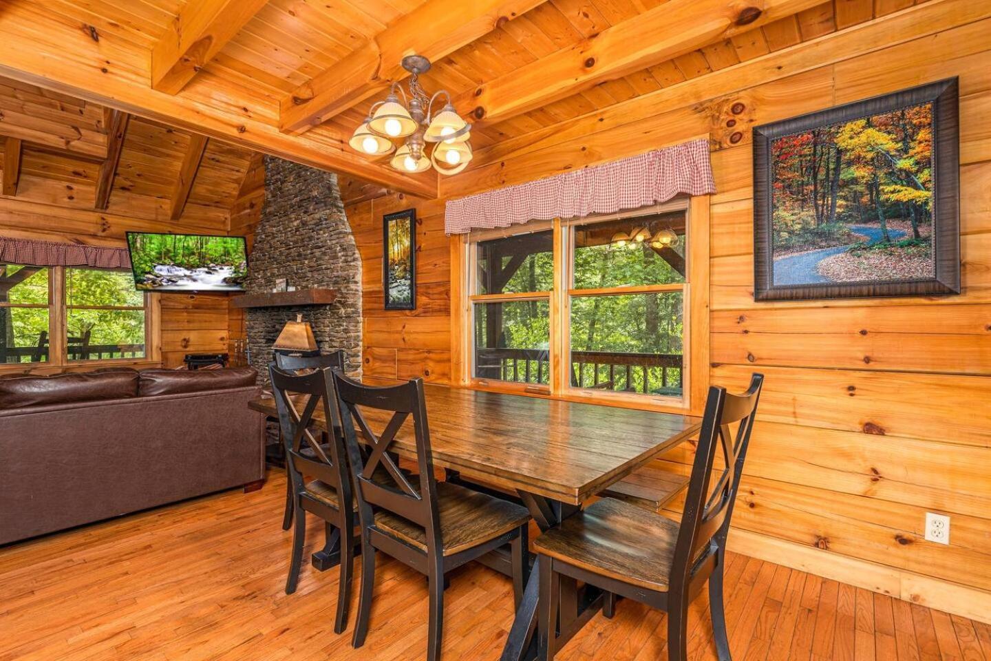 Pigeonforge Cabin Game Roomdog Friendlyhot Tub Pigeon Forge Ngoại thất bức ảnh