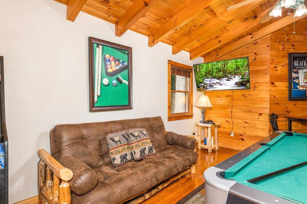 Pigeonforge Cabin Game Roomdog Friendlyhot Tub Pigeon Forge Ngoại thất bức ảnh