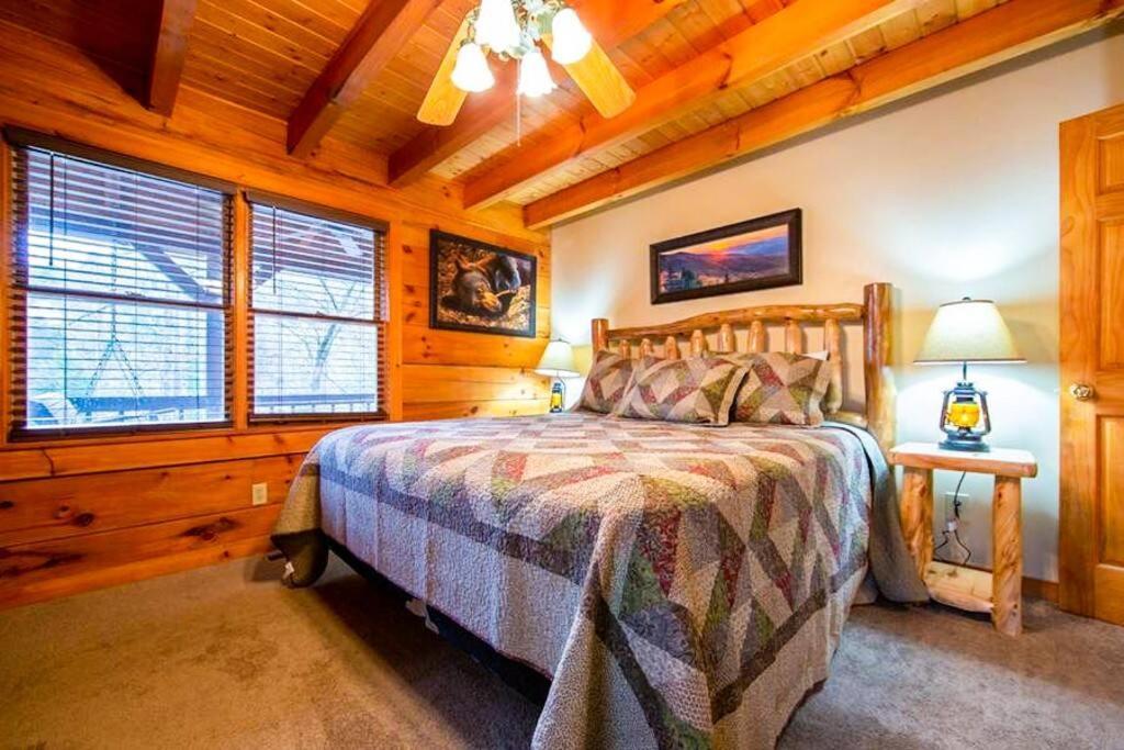 Pigeonforge Cabin Game Roomdog Friendlyhot Tub Pigeon Forge Ngoại thất bức ảnh