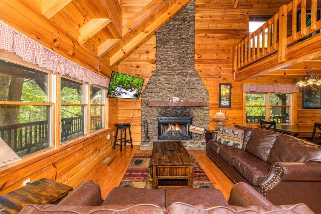 Pigeonforge Cabin Game Roomdog Friendlyhot Tub Pigeon Forge Ngoại thất bức ảnh