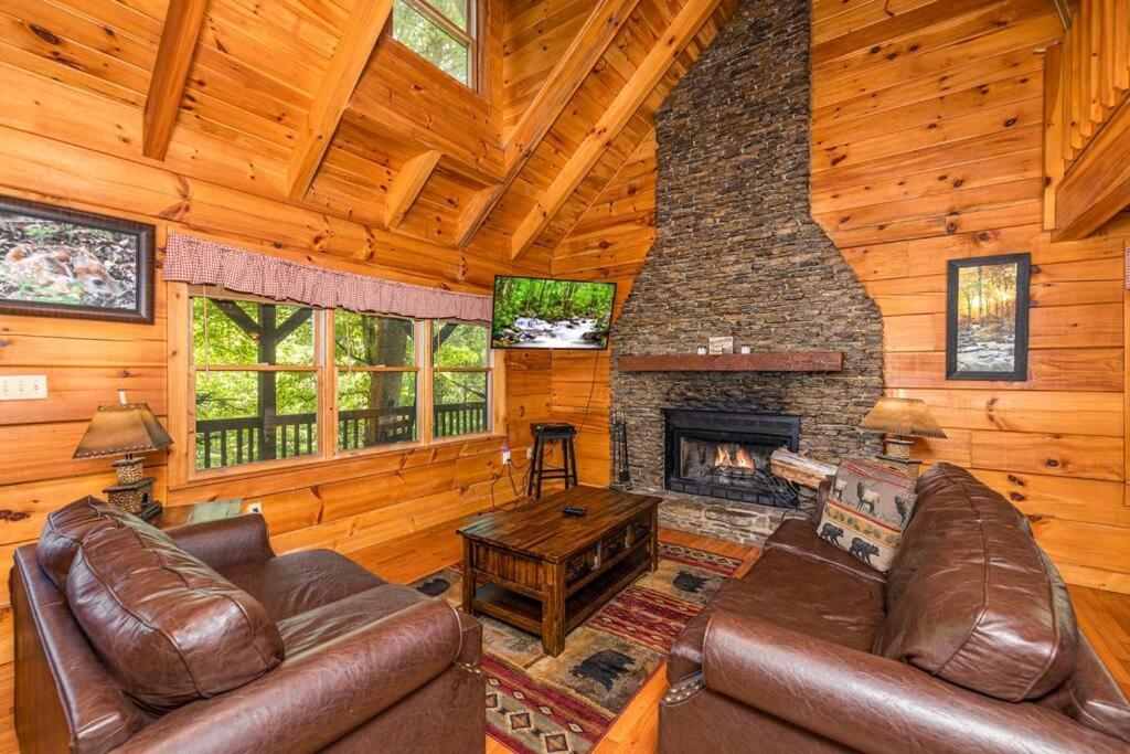 Pigeonforge Cabin Game Roomdog Friendlyhot Tub Pigeon Forge Ngoại thất bức ảnh
